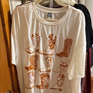 SHEIN Cream Curve T-Shirt